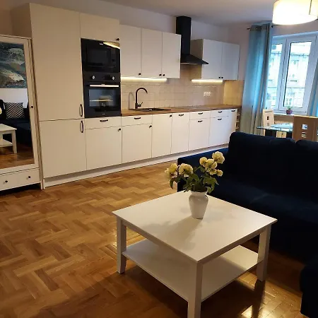 Apart- Salon Z Aneksem Kuchenym, 2 Sypialnie, Lazienka Štetín